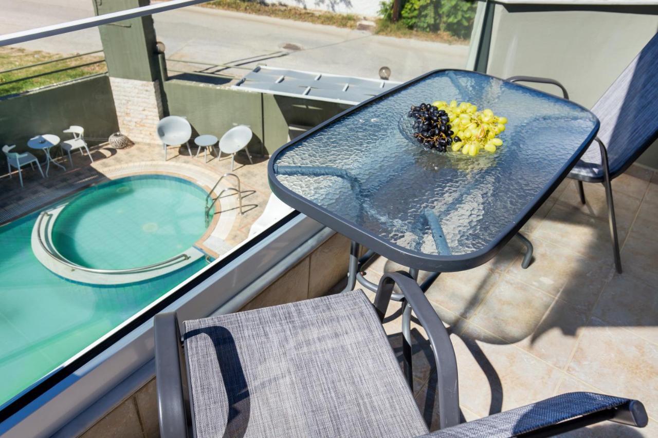 Discovery Hotel Limenaria  Bagian luar foto
